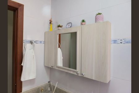 Casa à venda com 138m², 3 quartos e 3 vagasBanheiro Social 01