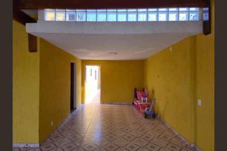 Casa à venda com 138m², 3 quartos e 3 vagasGaragem