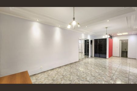 Casa para alugar com 270m², 4 quartos e 3 vagasSala