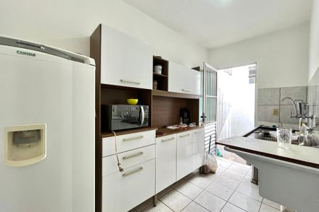 Casa à venda com 90m², 4 quartos e 1 vaga Casa à venda com 90m², 4 quartos e 1 vagaCozinha 3