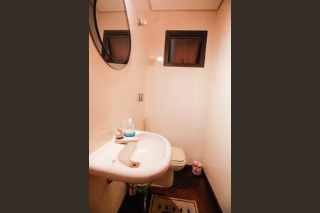 Apartamento à venda com 198m², 3 quartos e 4 vagasLavabo