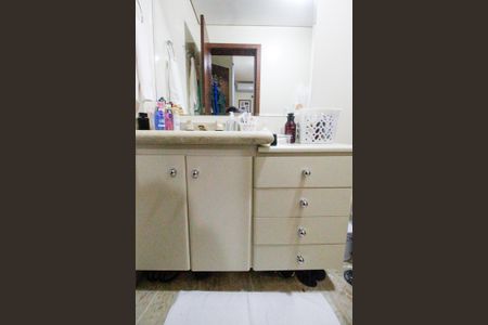 Apartamento à venda com 198m², 3 quartos e 4 vagasBanheiro da Suíte 1