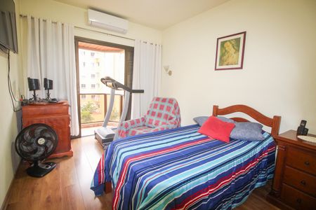 Apartamento à venda com 198m², 3 quartos e 4 vagasSuíte 2