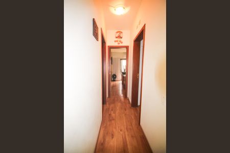 Apartamento à venda com 198m², 3 quartos e 4 vagasCorredor 