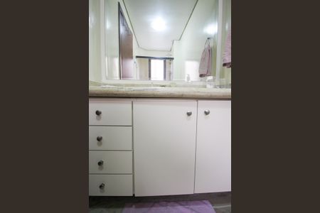 Apartamento à venda com 198m², 3 quartos e 4 vagasBanheiro da Suíte 3