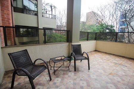 Apartamento à venda com 198m², 3 quartos e 4 vagasVaranda da Sala