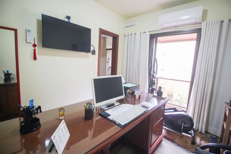 Apartamento à venda com 198m², 3 quartos e 4 vagasSuíte 3