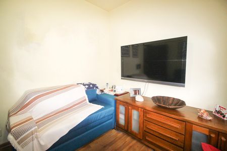 Apartamento à venda com 198m², 3 quartos e 4 vagas Apartamento à venda com 198m², 3 quartos e 4 vagasQuarto