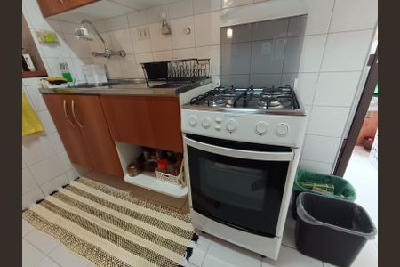 Apartamento à venda com 64m², 2 quartos e 1 vagaCozinha