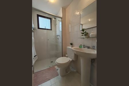 Apartamento à venda com 64m², 2 quartos e 1 vagaBanheiro Social