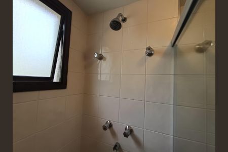 Apartamento à venda com 64m², 2 quartos e 1 vagaBanheiro Social