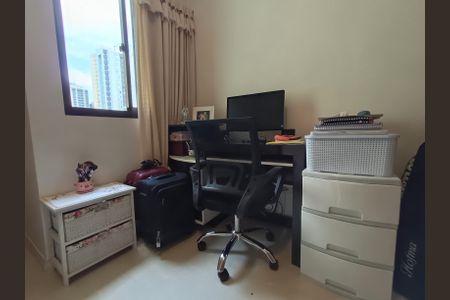 Apartamento à venda com 64m², 2 quartos e 1 vagaQuarto 2