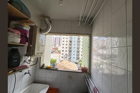 Apartamento à venda com 64m², 2 quartos e 1 vagaÁrea de Serviço