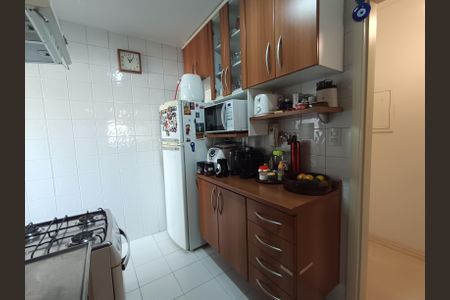 Apartamento à venda com 64m², 2 quartos e 1 vagaCozinha