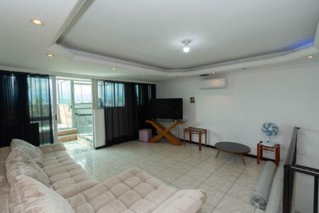 Apartamento à venda com 168m², 5 quartos e 2 vagasCobertura - Sala