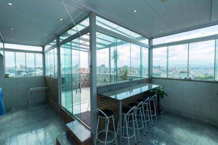 Apartamento à venda com 168m², 5 quartos e 2 vagasCobertura - Sala