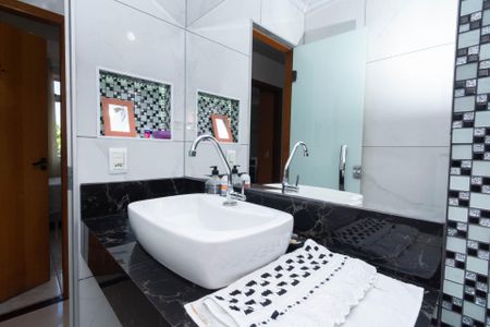 Apartamento à venda com 168m², 5 quartos e 2 vagasBanheiro Social