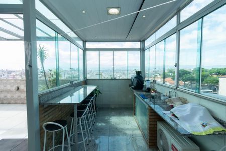 Apartamento à venda com 168m², 5 quartos e 2 vagasCobertura - Sala
