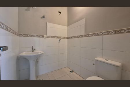 Casa à venda com 131m², 2 quartos e 2 vagas Casa à venda com 131m², 2 quartos e 2 vagasBanheiro da suíte