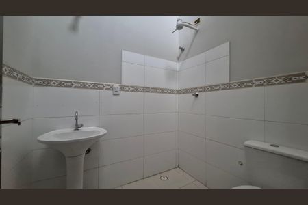 Casa à venda com 131m², 2 quartos e 2 vagas Casa à venda com 131m², 2 quartos e 2 vagasBanheiro