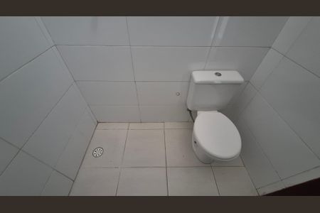 Casa à venda com 131m², 2 quartos e 2 vagas Casa à venda com 131m², 2 quartos e 2 vagasBanheiro