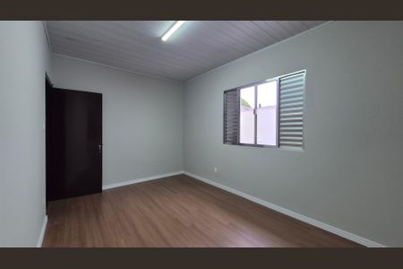 Casa à venda com 131m², 2 quartos e 2 vagas Casa à venda com 131m², 2 quartos e 2 vagasSuíte