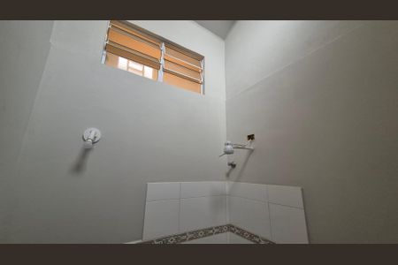 Casa à venda com 131m², 2 quartos e 2 vagas Casa à venda com 131m², 2 quartos e 2 vagasBanheiro