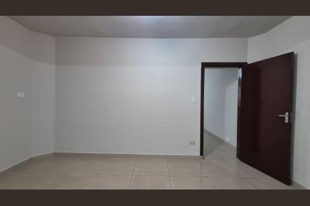 Casa à venda com 131m², 2 quartos e 2 vagas Casa à venda com 131m², 2 quartos e 2 vagasCozinha