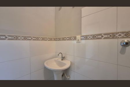 Casa à venda com 131m², 2 quartos e 2 vagas Casa à venda com 131m², 2 quartos e 2 vagasBanheiro da suíte