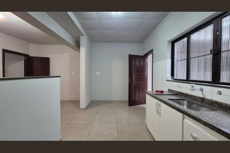 Casa à venda com 131m², 2 quartos e 2 vagas Casa à venda com 131m², 2 quartos e 2 vagasCozinha