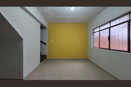 Sala de casa à venda com 2 quartos, 131m² em Campestre, Santo André