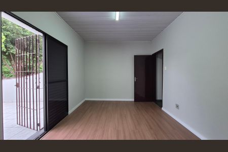 Casa à venda com 131m², 2 quartos e 2 vagas Casa à venda com 131m², 2 quartos e 2 vagasQuarto