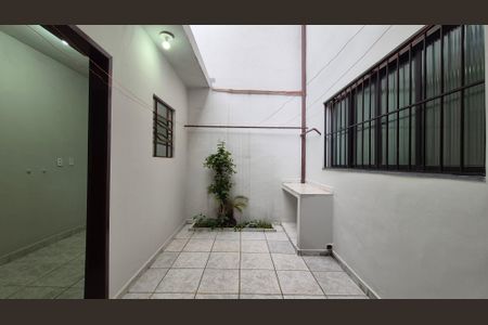 Casa à venda com 131m², 2 quartos e 2 vagas Casa à venda com 131m², 2 quartos e 2 vagasArea de serviço