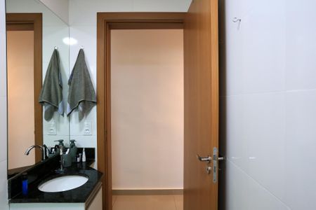 Apartamento à venda com 38m², 2 quartos e 1 vaga Apartamento à venda com 38m², 2 quartos e 1 vagaBanheiro