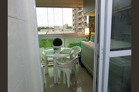 Apartamento à venda com 71m², 3 quartos e 1 vaga Apartamento à venda com 71m², 3 quartos e 1 vagaVaranda da Sala