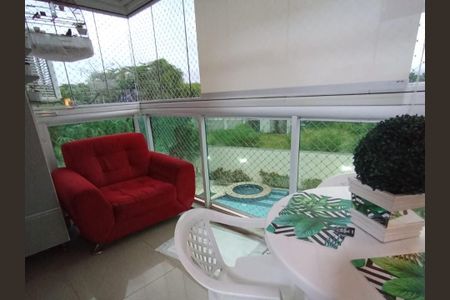 Apartamento à venda com 71m², 3 quartos e 1 vaga Apartamento à venda com 71m², 3 quartos e 1 vagaVaranda da Sala