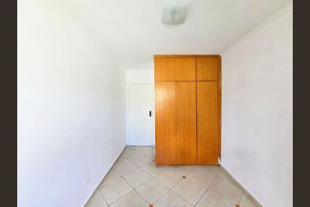 Apartamento à venda com 67m², 2 quartos e 1 vagaQuarto 02