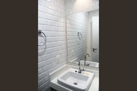 Apartamento à venda com 67m², 2 quartos e 1 vagaBanheiro Social