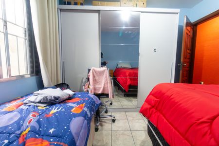 Casa para alugar com 360m², 3 quartos e 5 vagas Casa para alugar com 360m², 3 quartos e 5 vagasQuarto 2