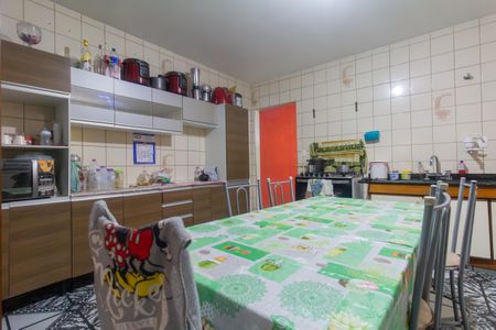 Casa para alugar com 360m², 3 quartos e 5 vagas Casa para alugar com 360m², 3 quartos e 5 vagasCozinha