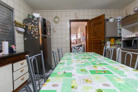 Casa para alugar com 360m², 3 quartos e 5 vagas Casa para alugar com 360m², 3 quartos e 5 vagasCozinha