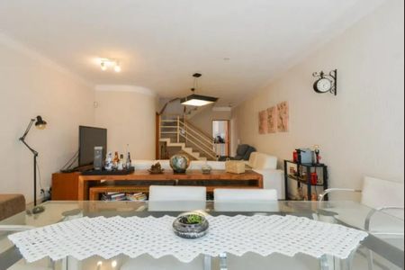 Foto 01 de casa à venda com 4 quartos, 214m² em Mirandópolis, São Paulo