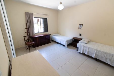 Casa à venda com 192m², 3 quartos e 3 vagasSUITE