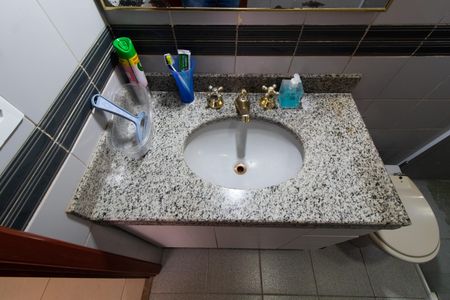 Casa à venda com 192m², 3 quartos e 3 vagasBANHEIRO SOCIAL