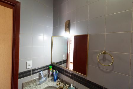 Casa à venda com 192m², 3 quartos e 3 vagasBANHEIRO SOCIAL