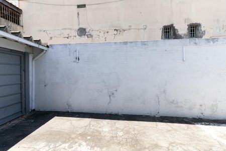 Casa à venda com 201m², 2 quartos e 7 vagas Casa à venda com 201m², 2 quartos e 7 vagasVista do Quarto 1