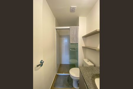 Studio para alugar com 36m², 1 quarto e sem vaga Studio para alugar com 36m², 1 quarto e sem vagaBanheiro