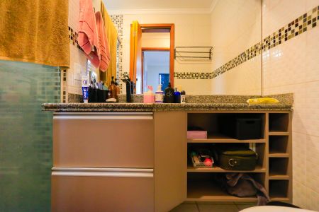 Apartamento à venda com 58m², 2 quartos e 2 vagas Apartamento à venda com 58m², 2 quartos e 2 vagasbanho