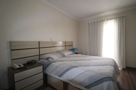 Casa à venda com 171m², 3 quartos e 3 vagasSuíte