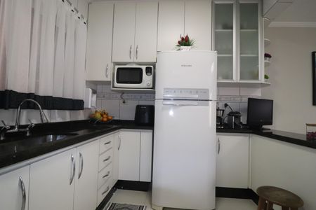 Casa à venda com 171m², 3 quartos e 3 vagasCozinha